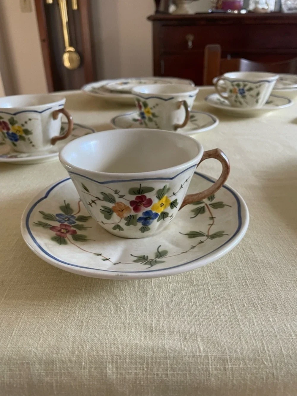 Longchamp two teacups